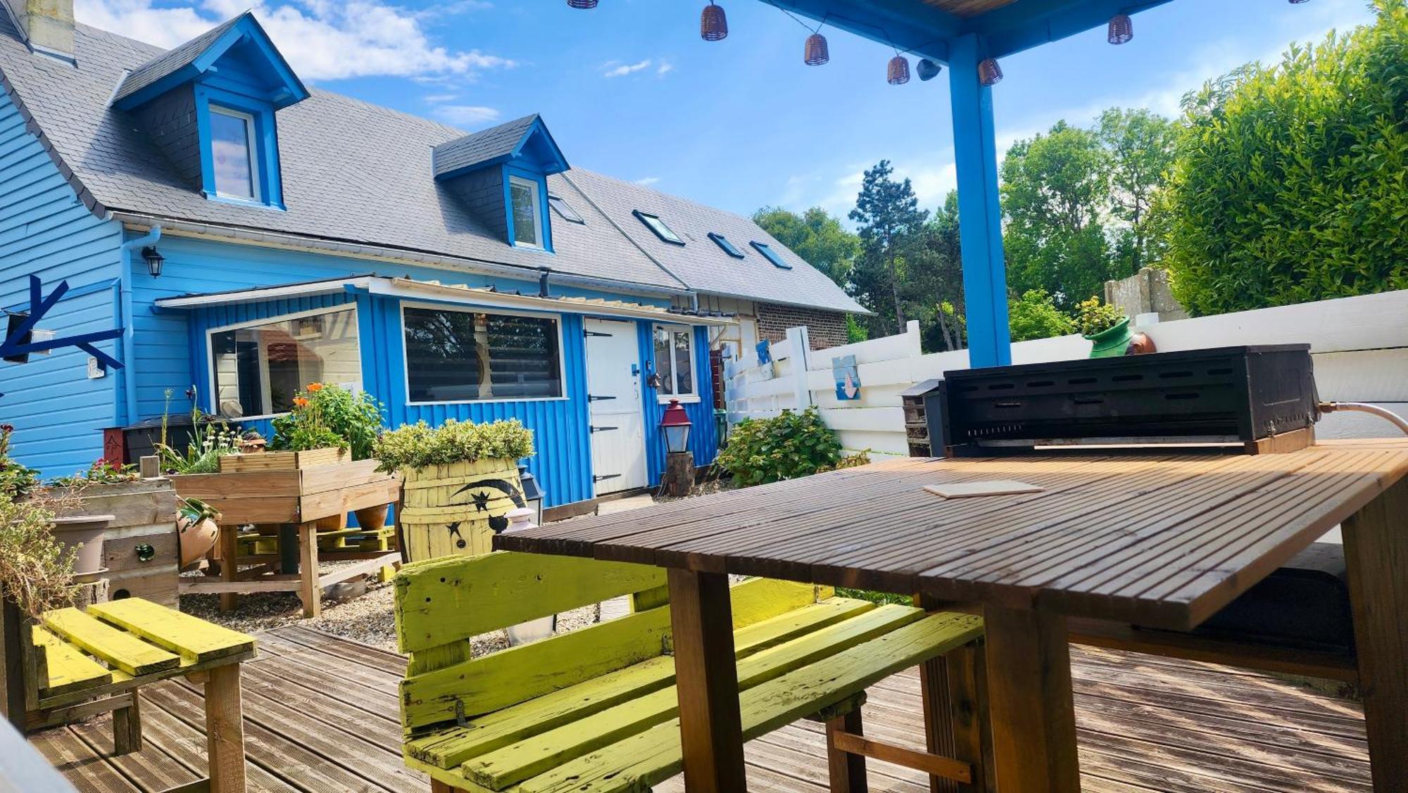 La Petite Maison En Bois Bleue Quiberville Exterior foto
